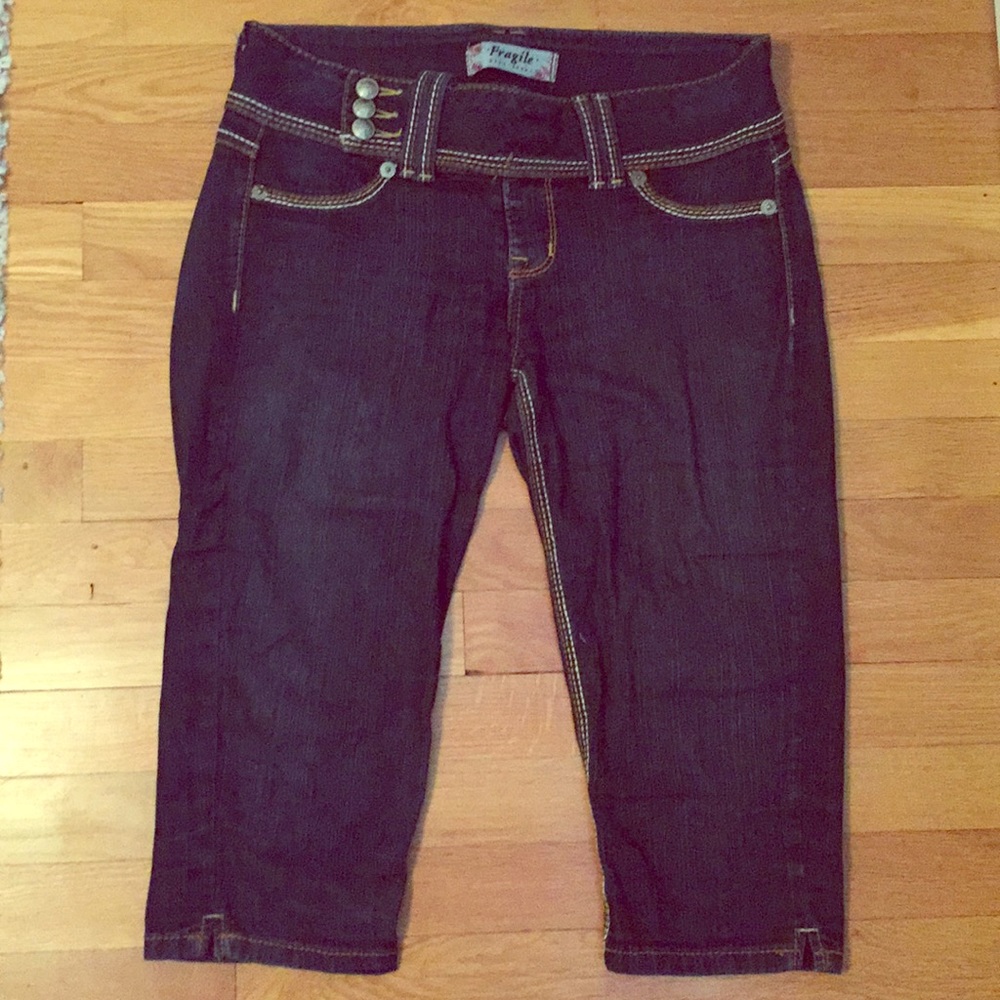 Embroidered capri style jeans